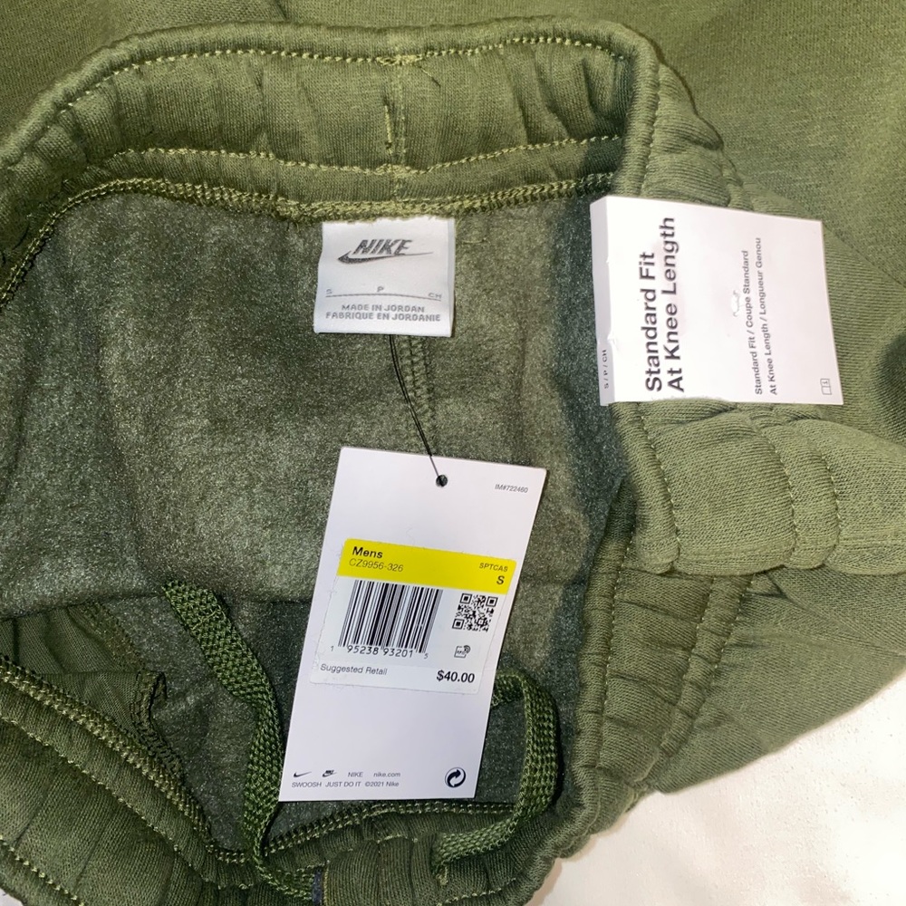 Nike Shorts - Picture 3 of 3